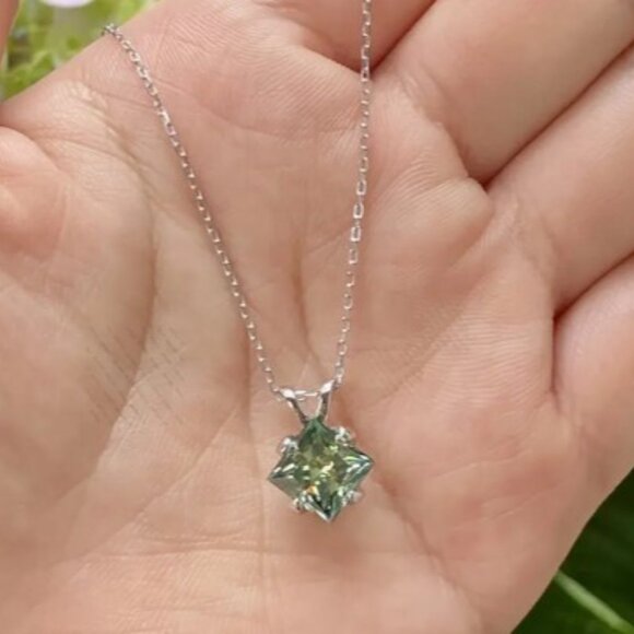 Cyan Moissanite Diamond Princess Cut Necklace NEW - Picture 2 of 6